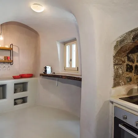 أموس، أويا، دوار مانشن فيلة *